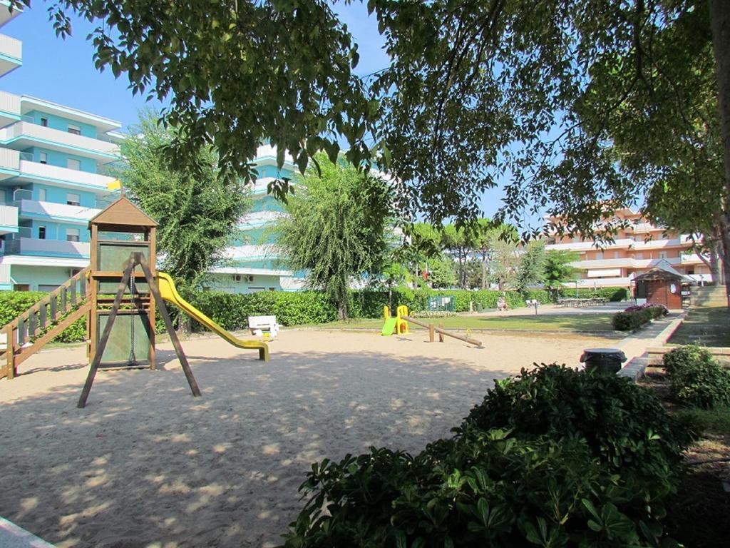 Appartamenti Valbella Bibione Exteriör bild