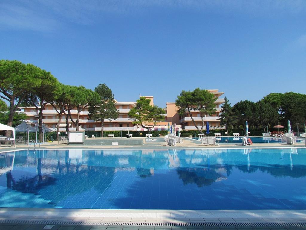 Appartamenti Valbella Bibione Exteriör bild