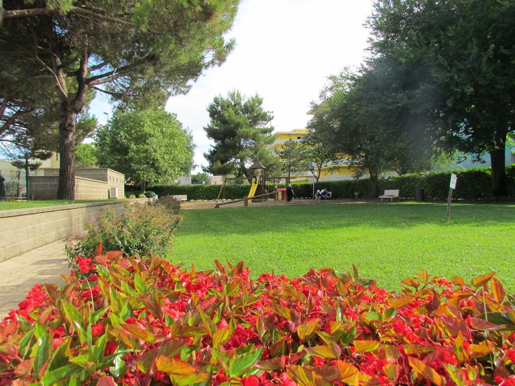 Appartamenti Valbella Bibione Exteriör bild