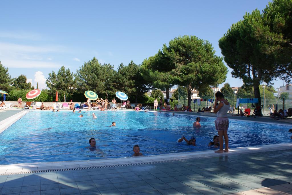 Appartamenti Valbella Bibione Exteriör bild